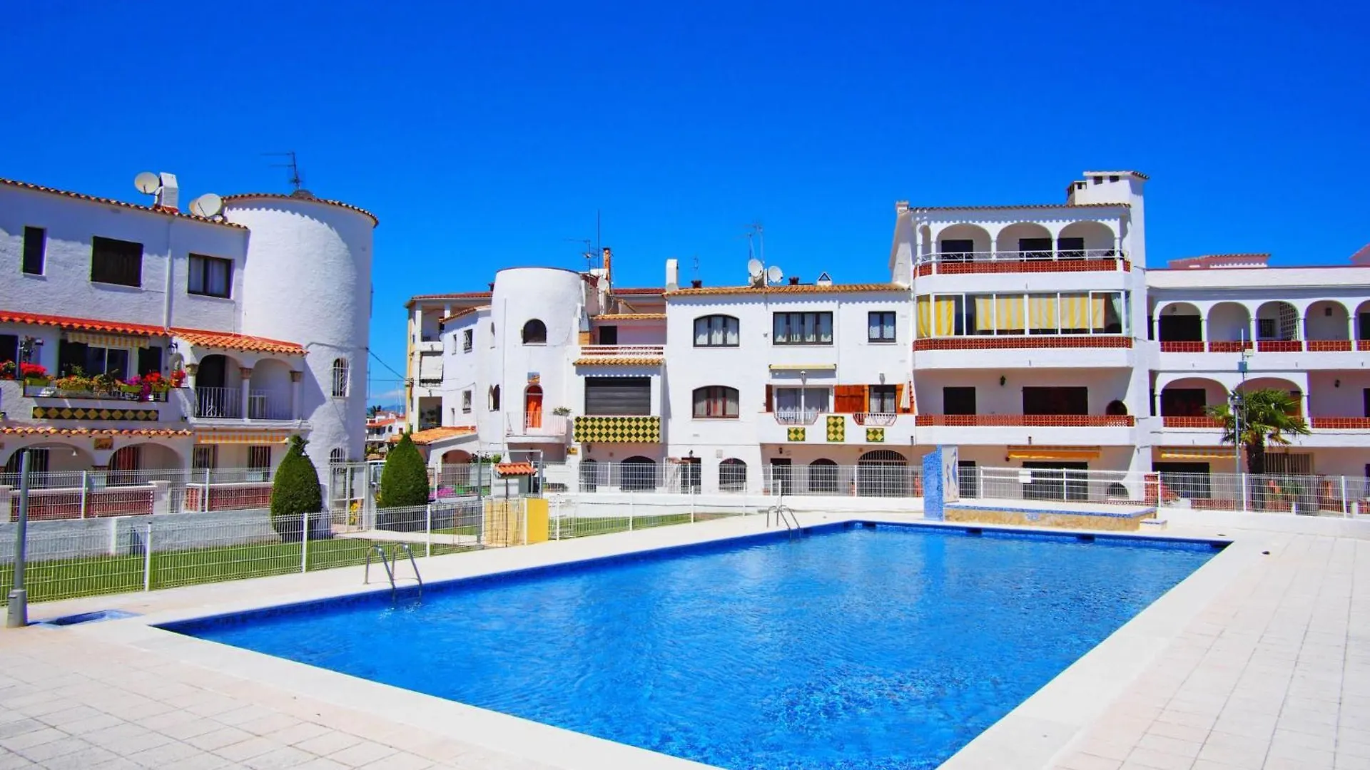 Apartment Las Chabolas By Interhome Empuriabrava